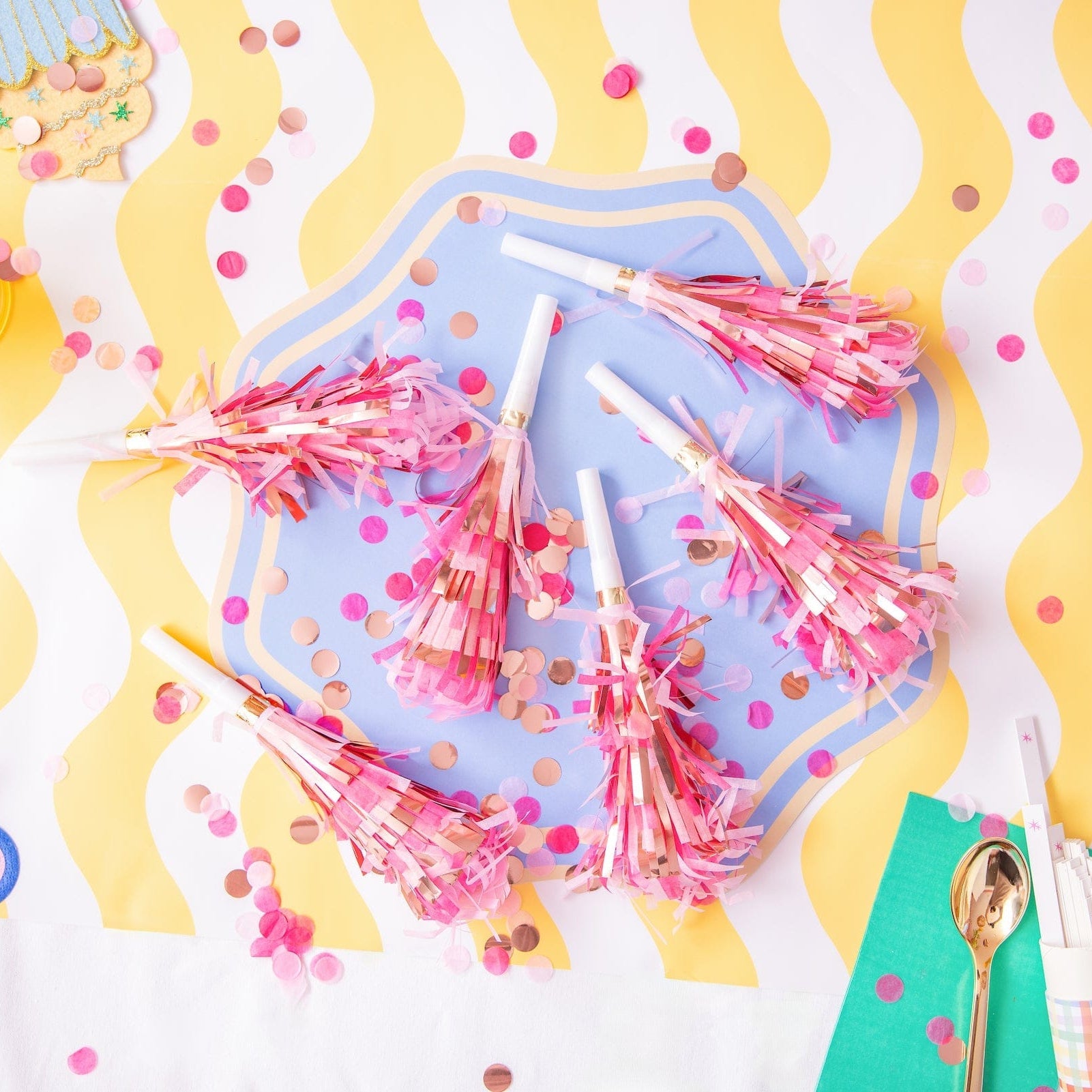 Pop of Pink Confetti Party Blowers (6 ct)